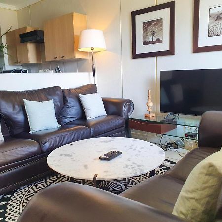 Westpoint Sandton Apartments ヨハネスブルグ エクステリア 写真