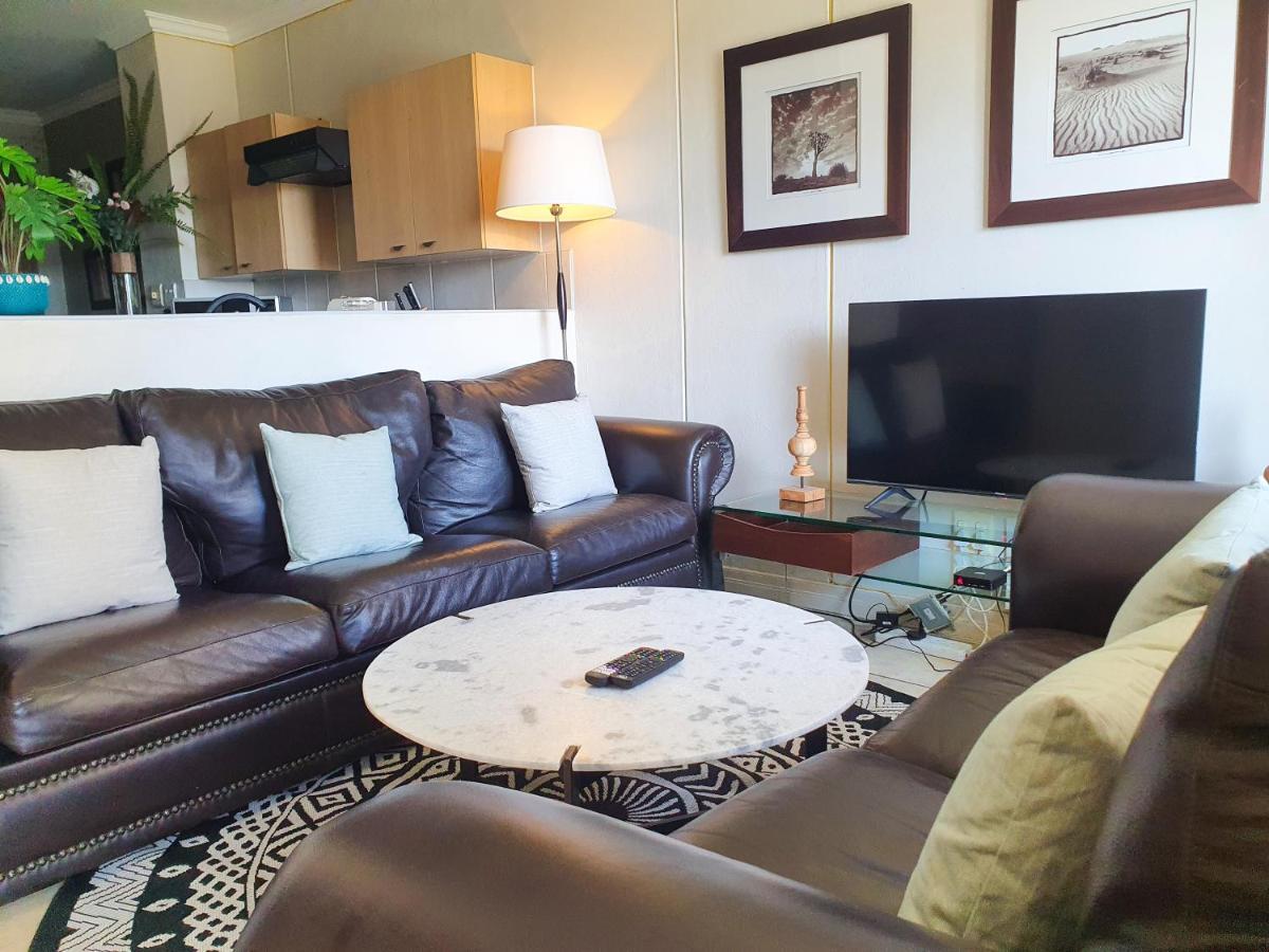 Westpoint Sandton Apartments ヨハネスブルグ エクステリア 写真