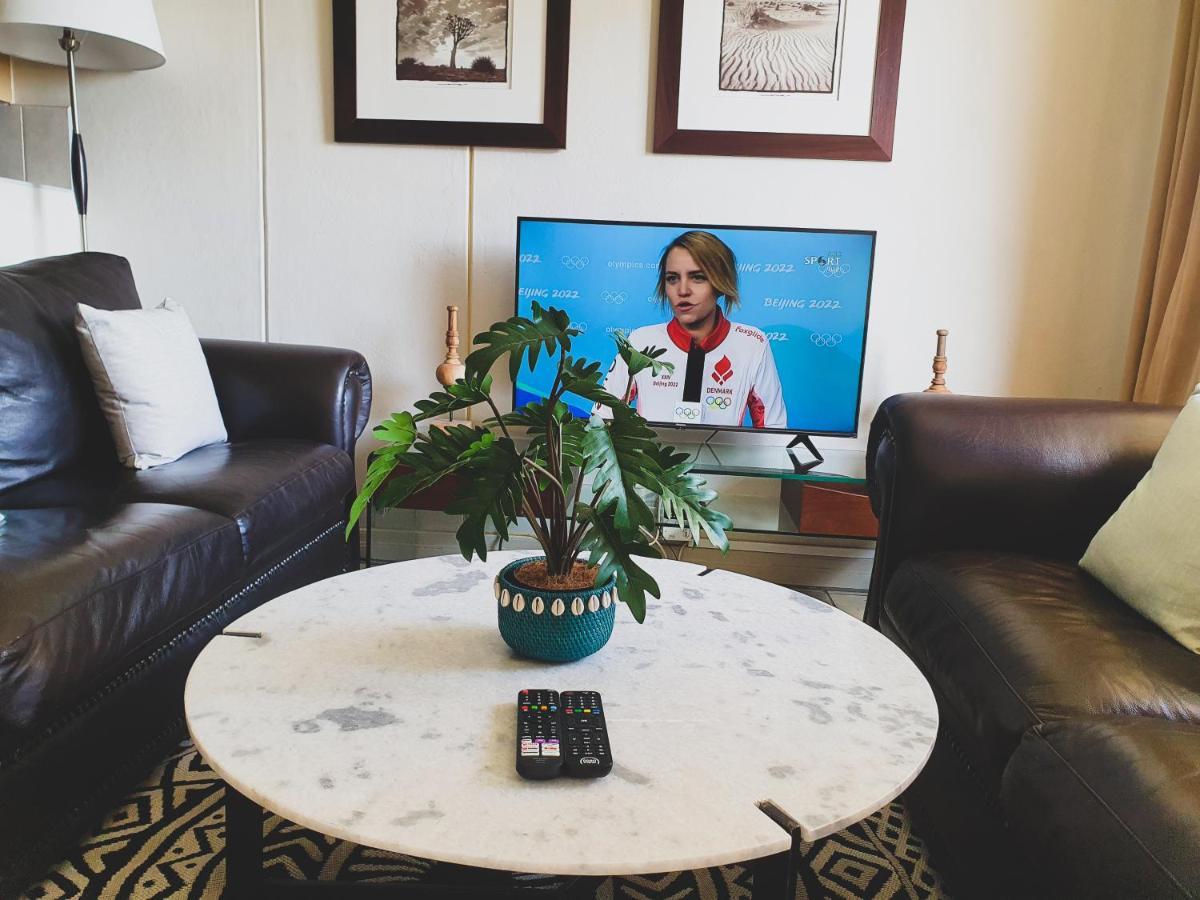 Westpoint Sandton Apartments ヨハネスブルグ エクステリア 写真